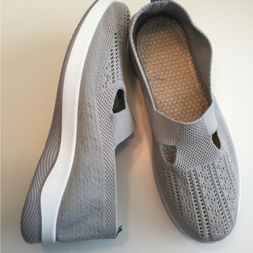 Women's Athletic Shoes in Gray size 42=size 10. New, never worn